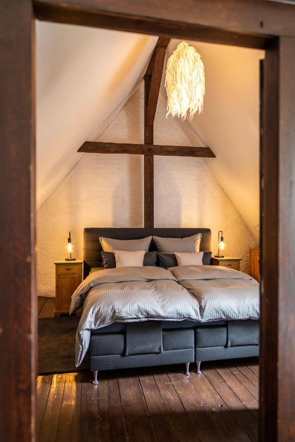 Am Kunstturm Apartment *